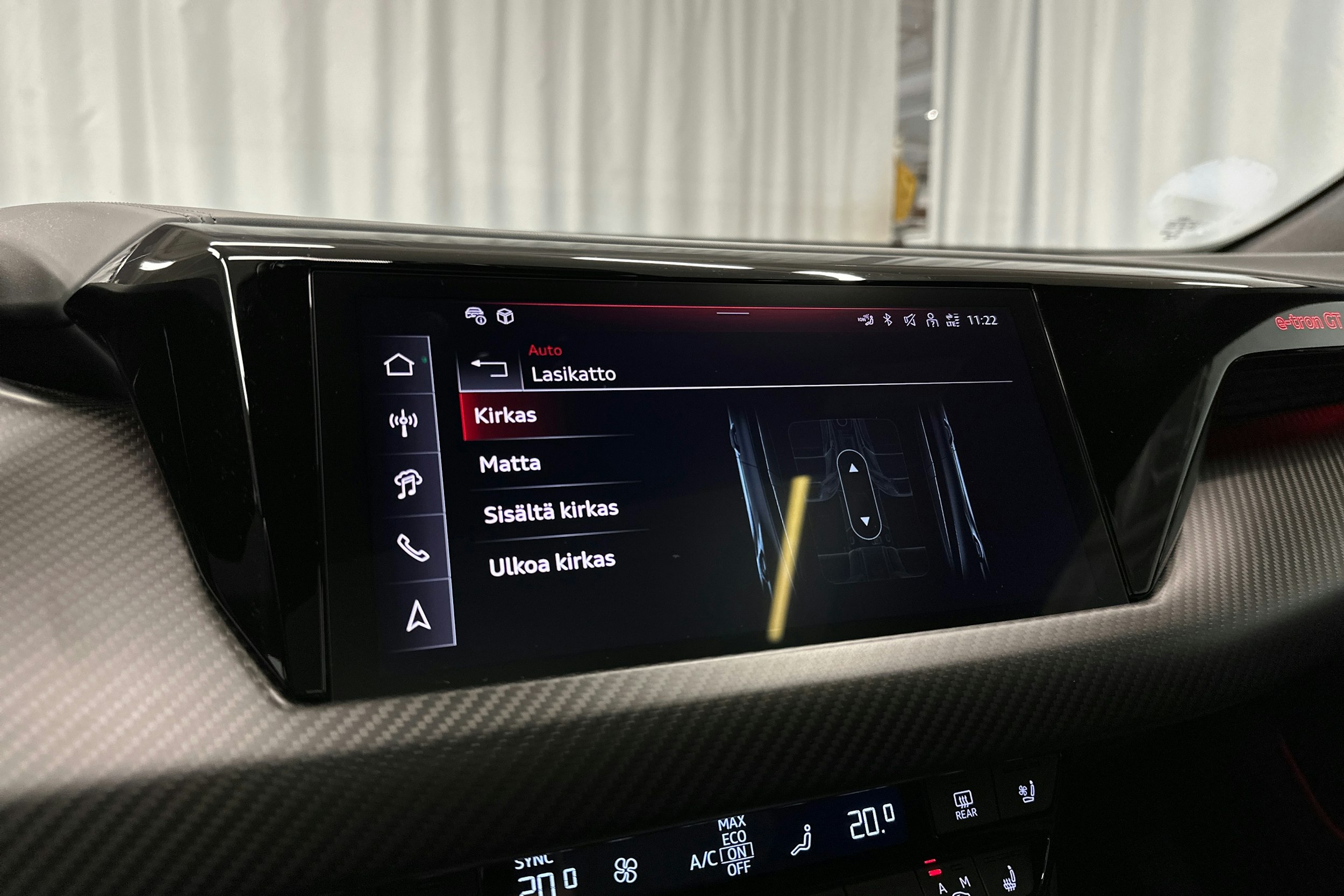 musta Audi e-tron GT 2025 kuva 23.