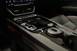 musta Audi e-tron GT 2025 kuva 28.
