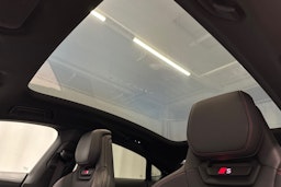 musta Audi e-tron GT 2025 kuva 33.