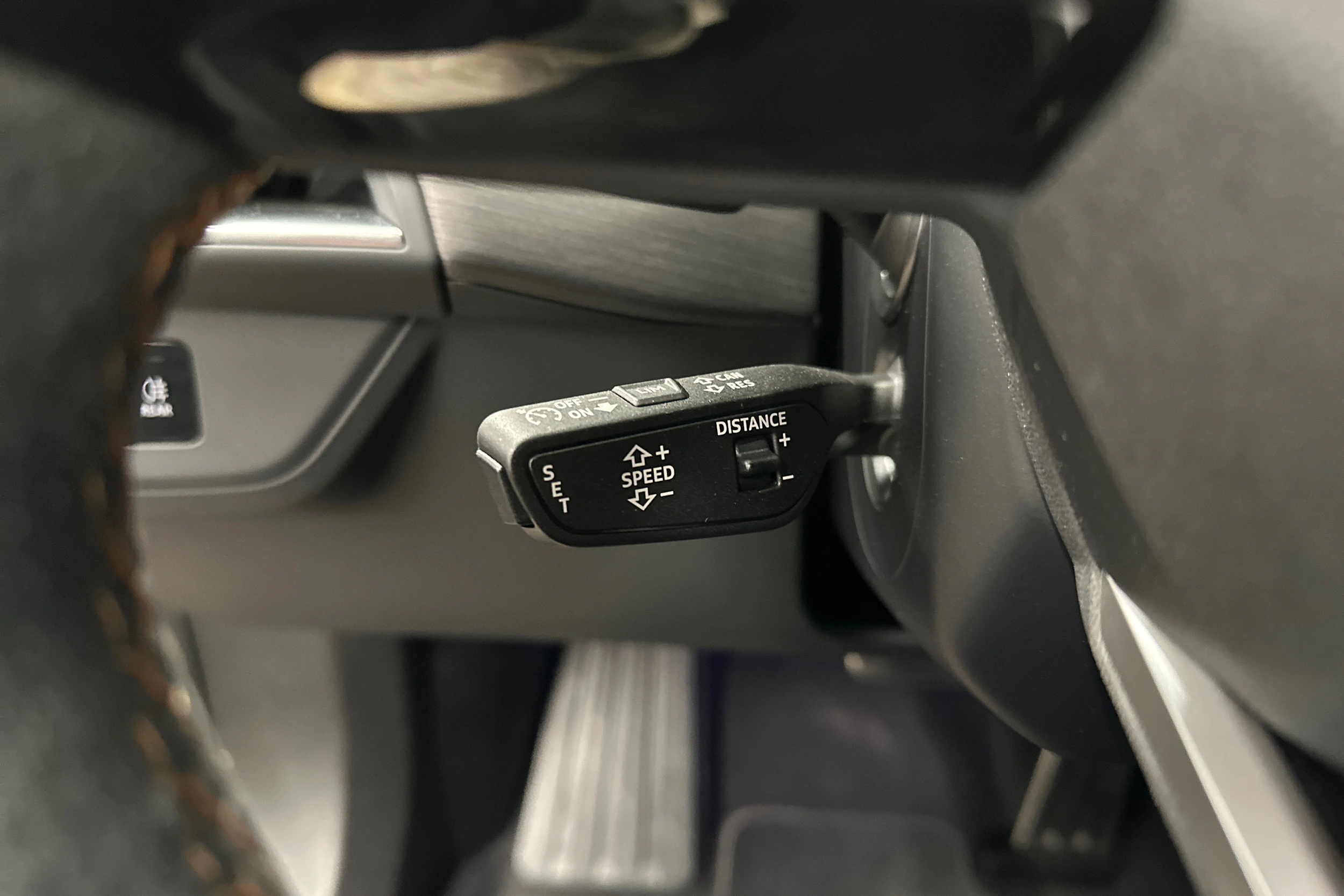 musta Audi e-tron GT 2025 kuva 13.