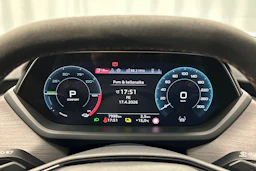 musta Audi e-tron GT 2025 kuva 14.