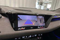 musta Audi e-tron GT 2025 kuva 16.