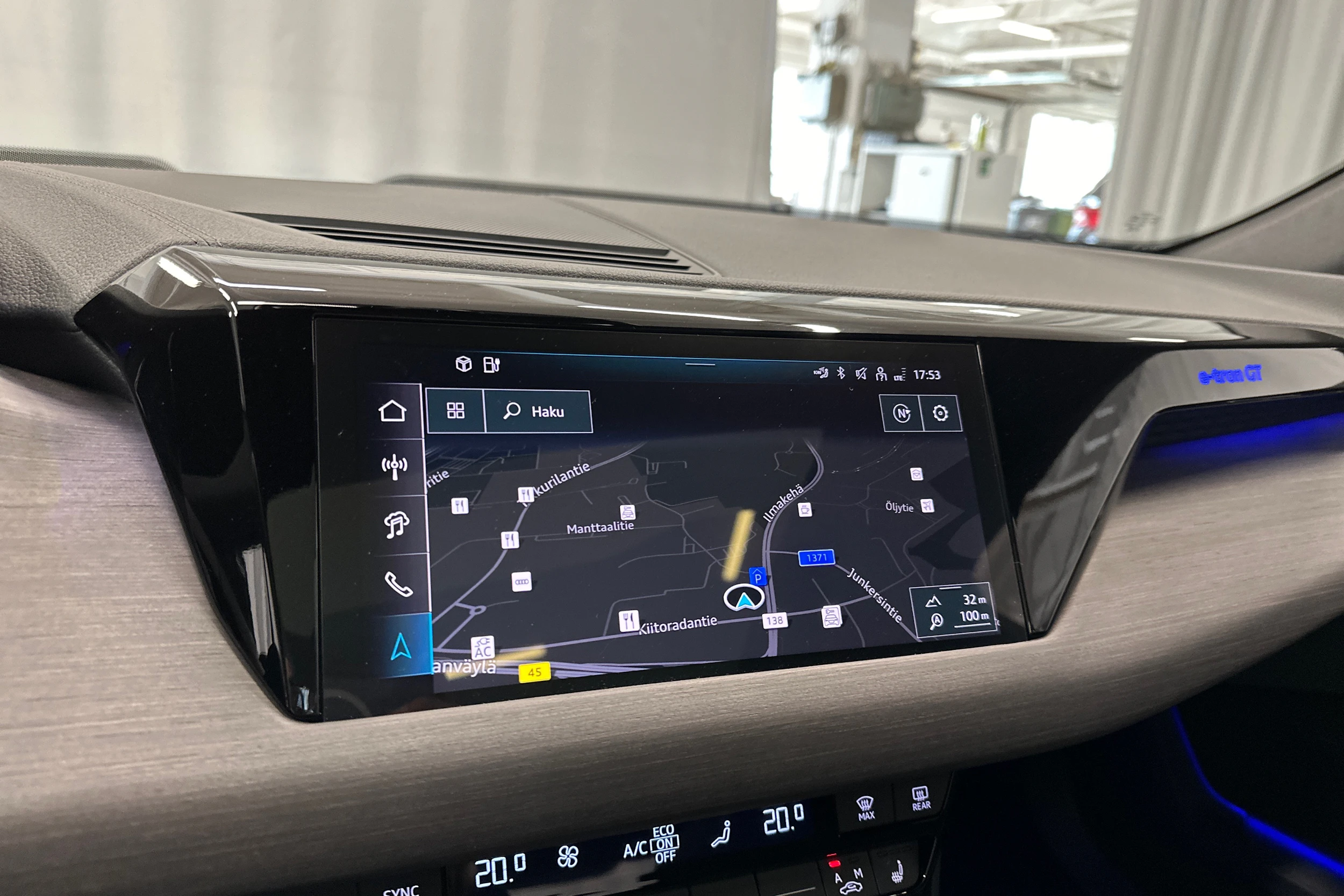 musta Audi e-tron GT 2025 kuva 27.