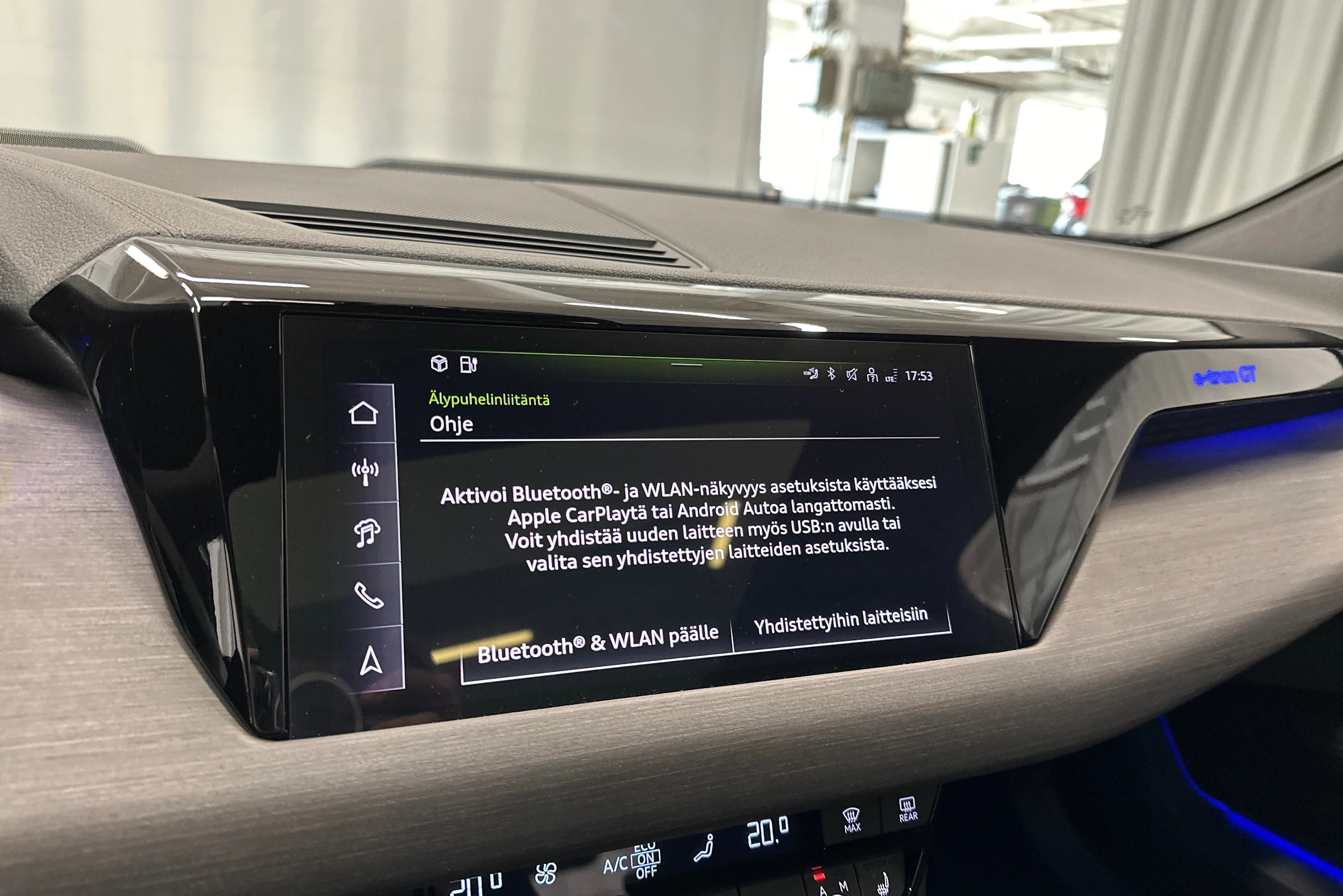 musta Audi e-tron GT 2025 kuva 28.