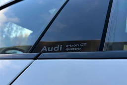 valkoinen Audi e-tron GT 2026 kuva 27.
