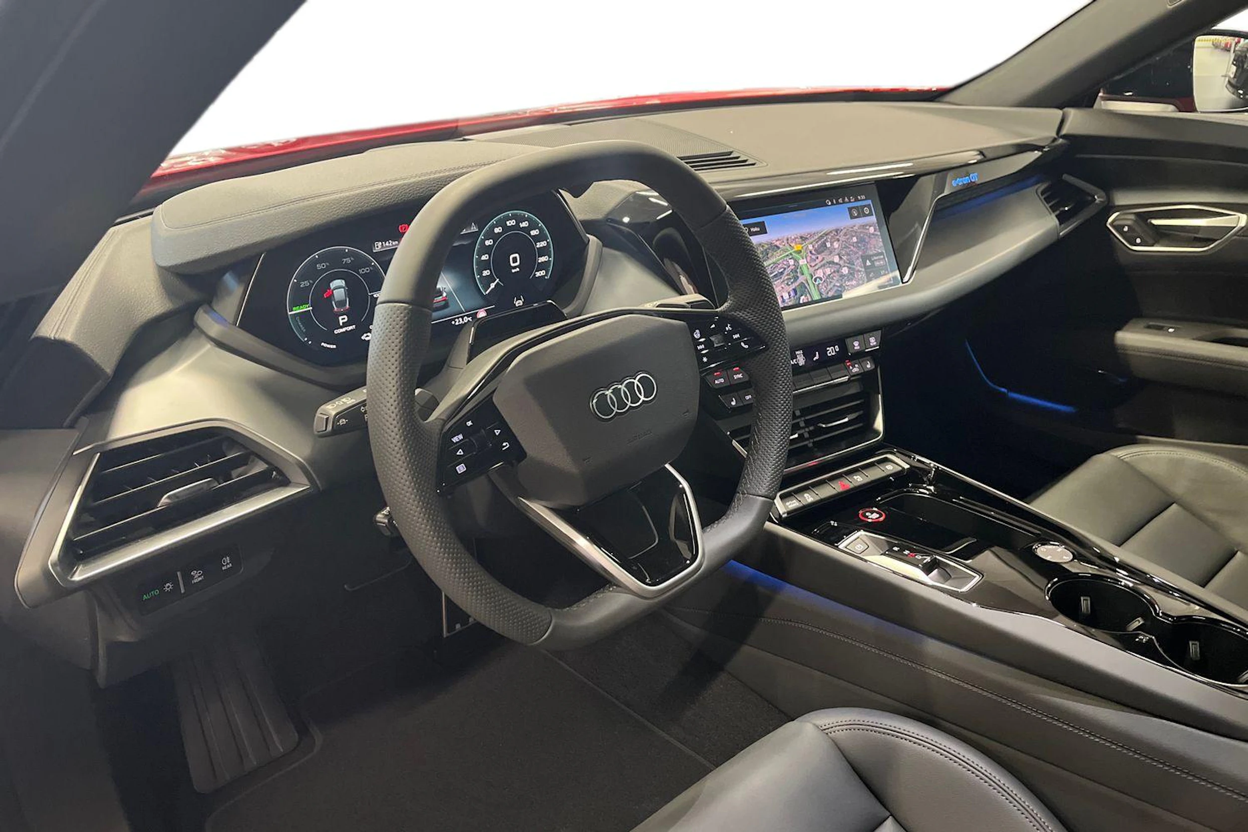 met. punainen Audi e-tron GT 2026 kuva 6.