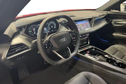 met. punainen Audi e-tron GT 2026 kuva 6.
