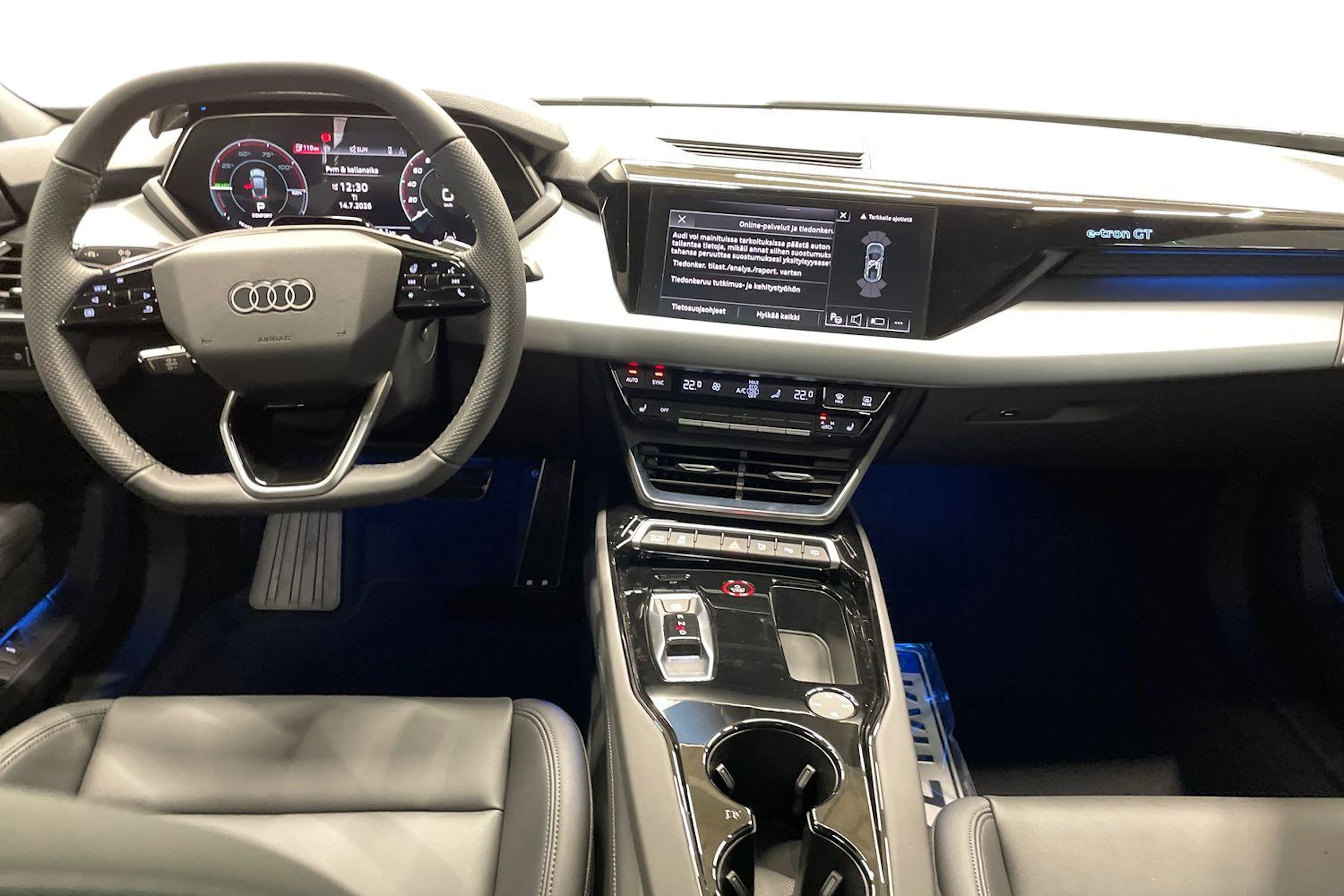 musta Audi e-tron GT 2026 kuva 7.