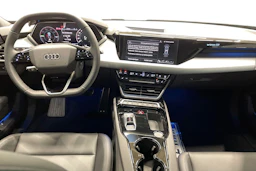 musta Audi e-tron GT 2026 kuva 7.