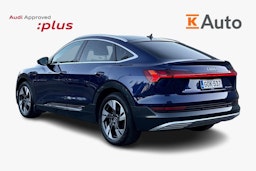 Sininen Audi e-tron 2021 kuva 20.