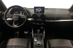 Keltainen Audi Q2 2017 kuva 9.
