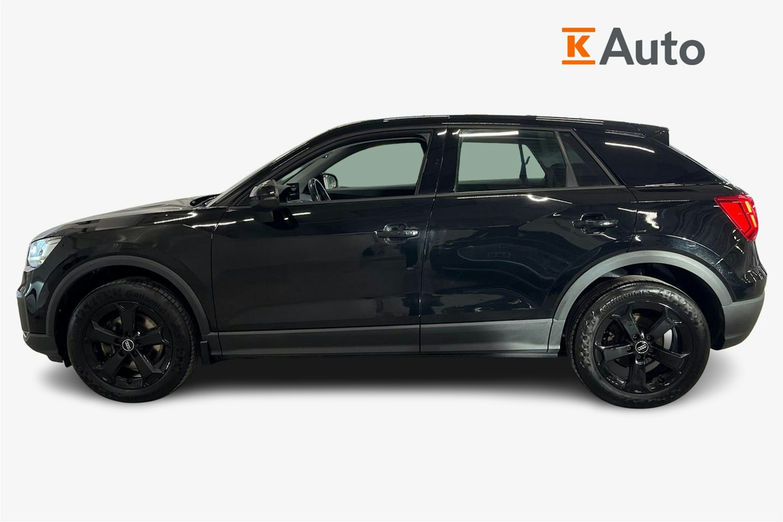 musta Audi Q2 2017 kuva 6.