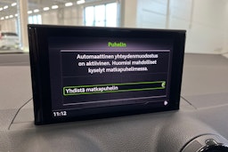 musta Audi Q2 2017 kuva 22.