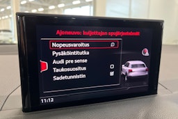 musta Audi Q2 2017 kuva 24.