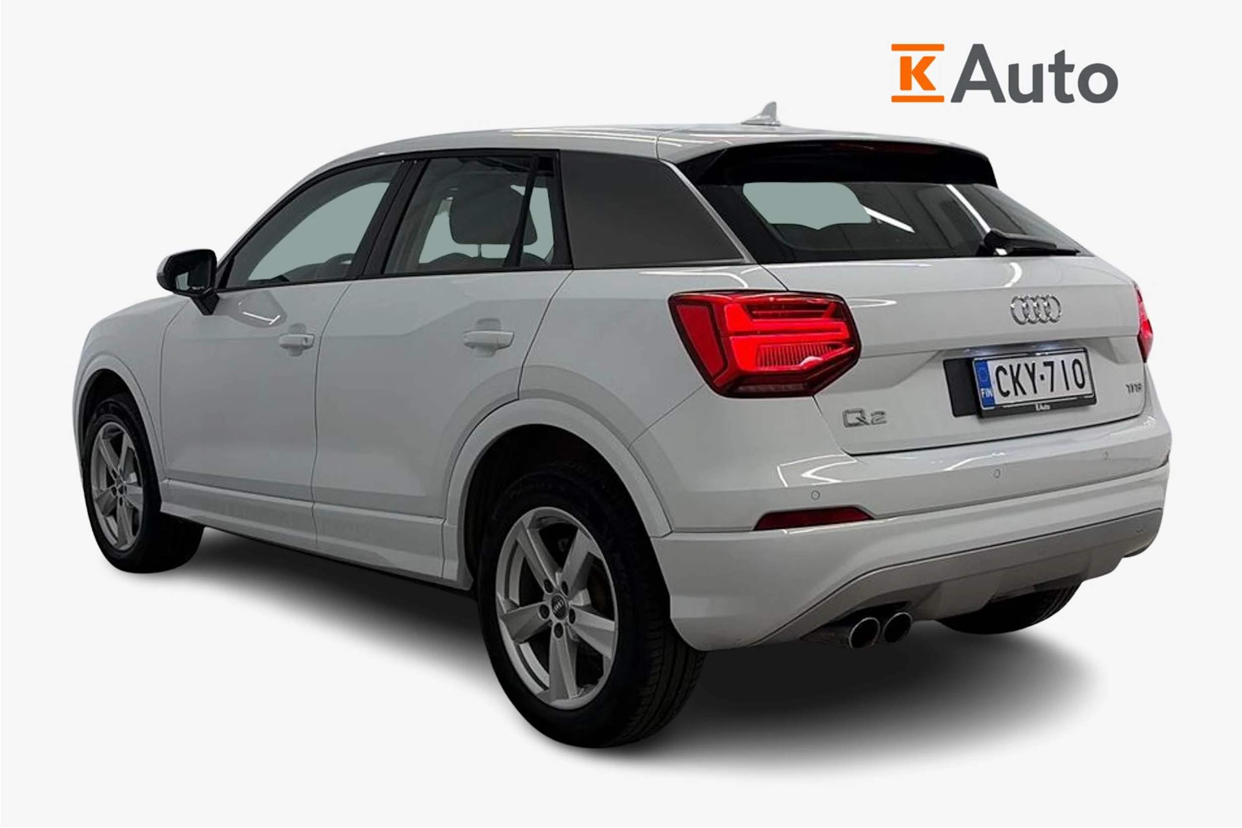 met. valkoinen Audi Q2 2017 kuva 2.
