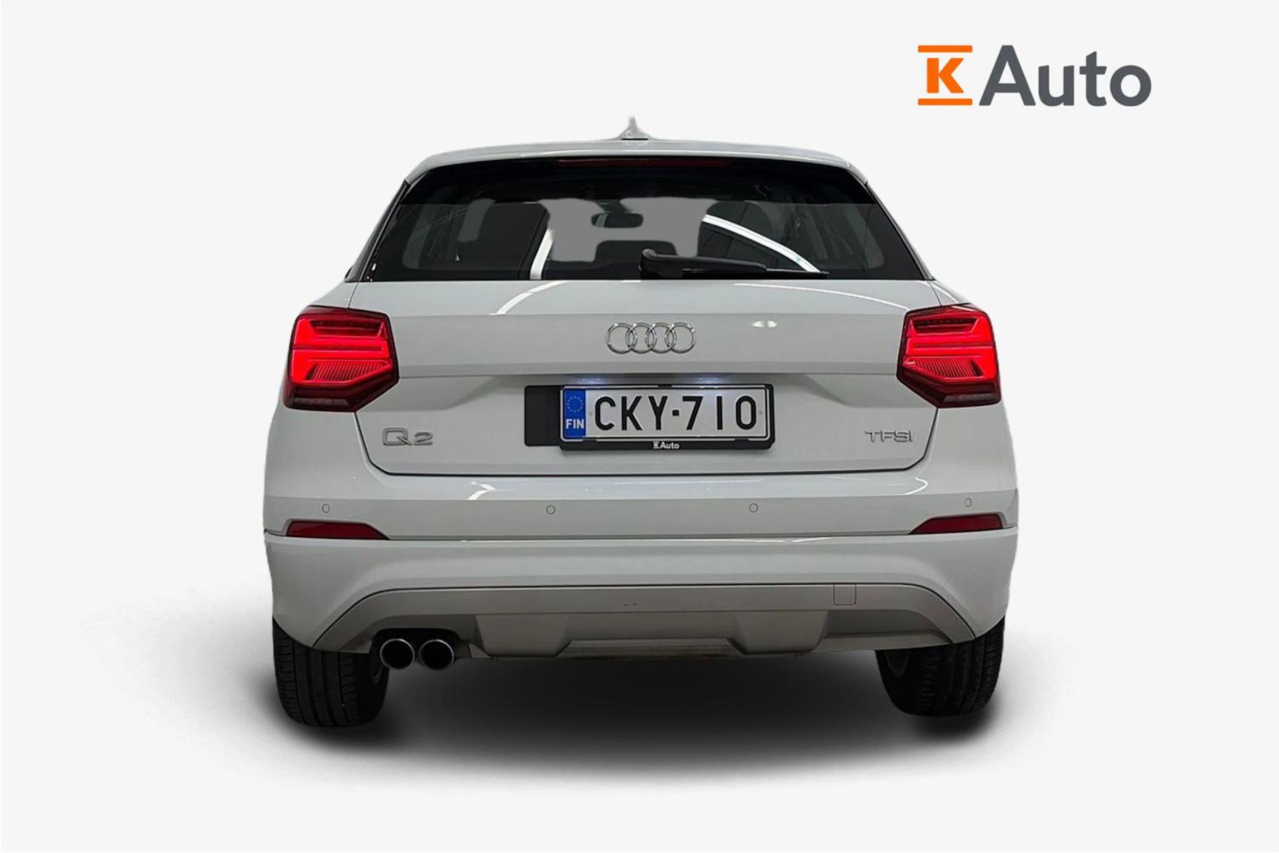 met. valkoinen Audi Q2 2017 kuva 3.