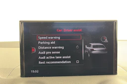 met. valkoinen Audi Q2 2017 kuva 21.