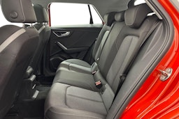 met. oranssi Audi Q2 2017 kuva 10.