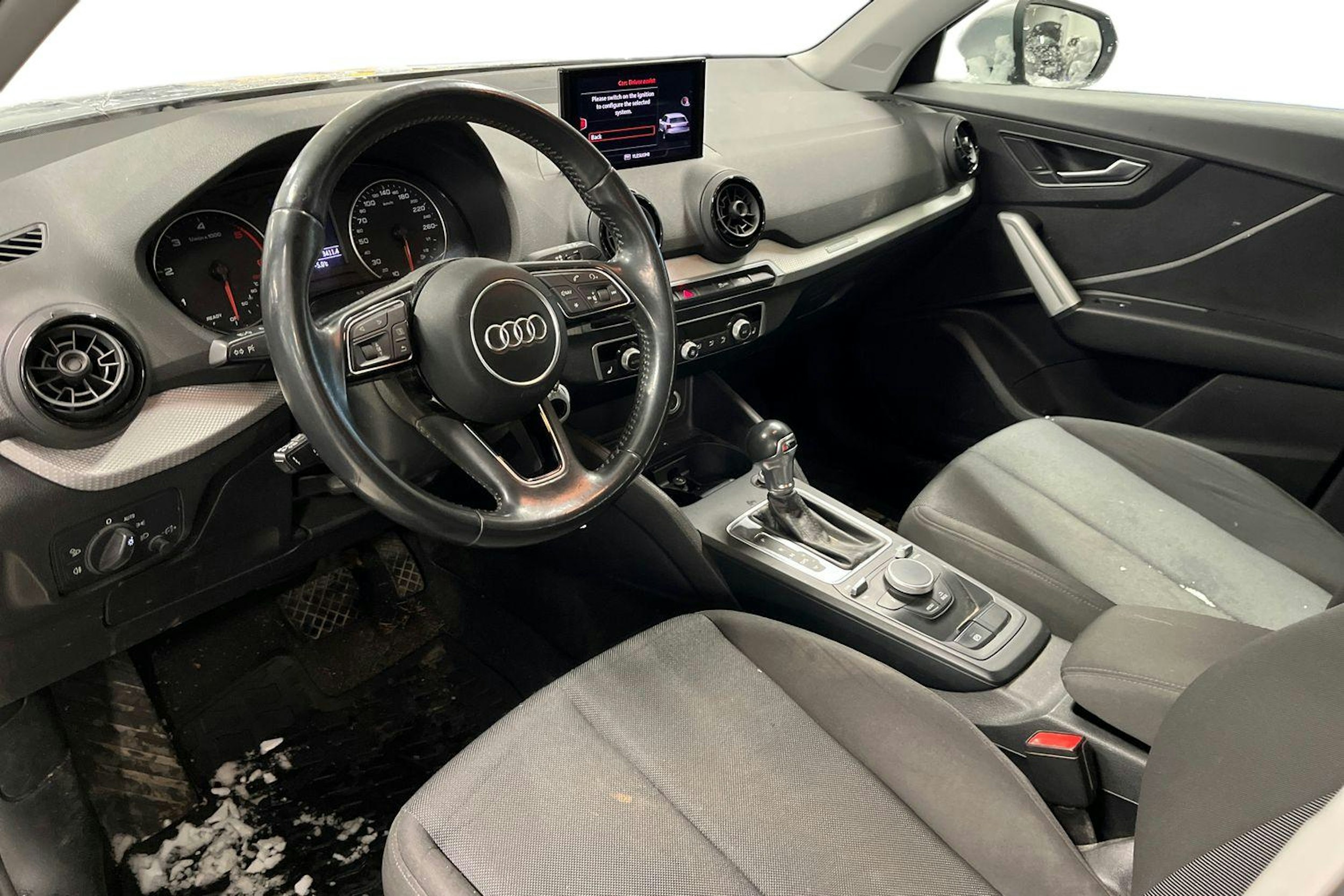 hopea Audi Q2 2017 kuva 3.