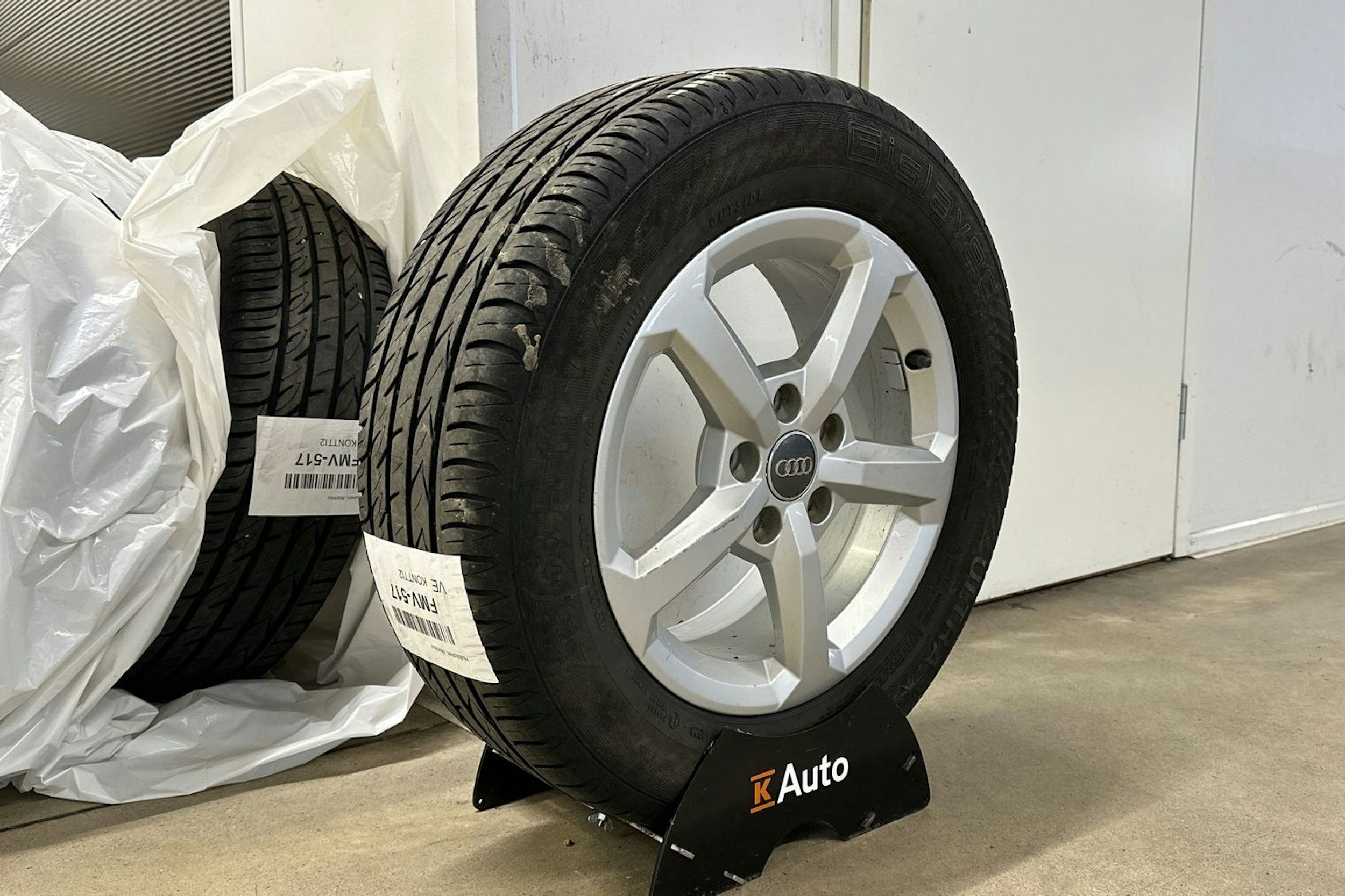 hopea Audi Q2 2017 kuva 13.