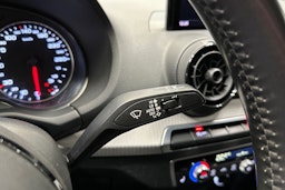 hopea Audi Q2 2017 kuva 22.