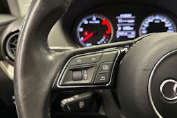 hopea Audi Q2 2017 kuva 23.