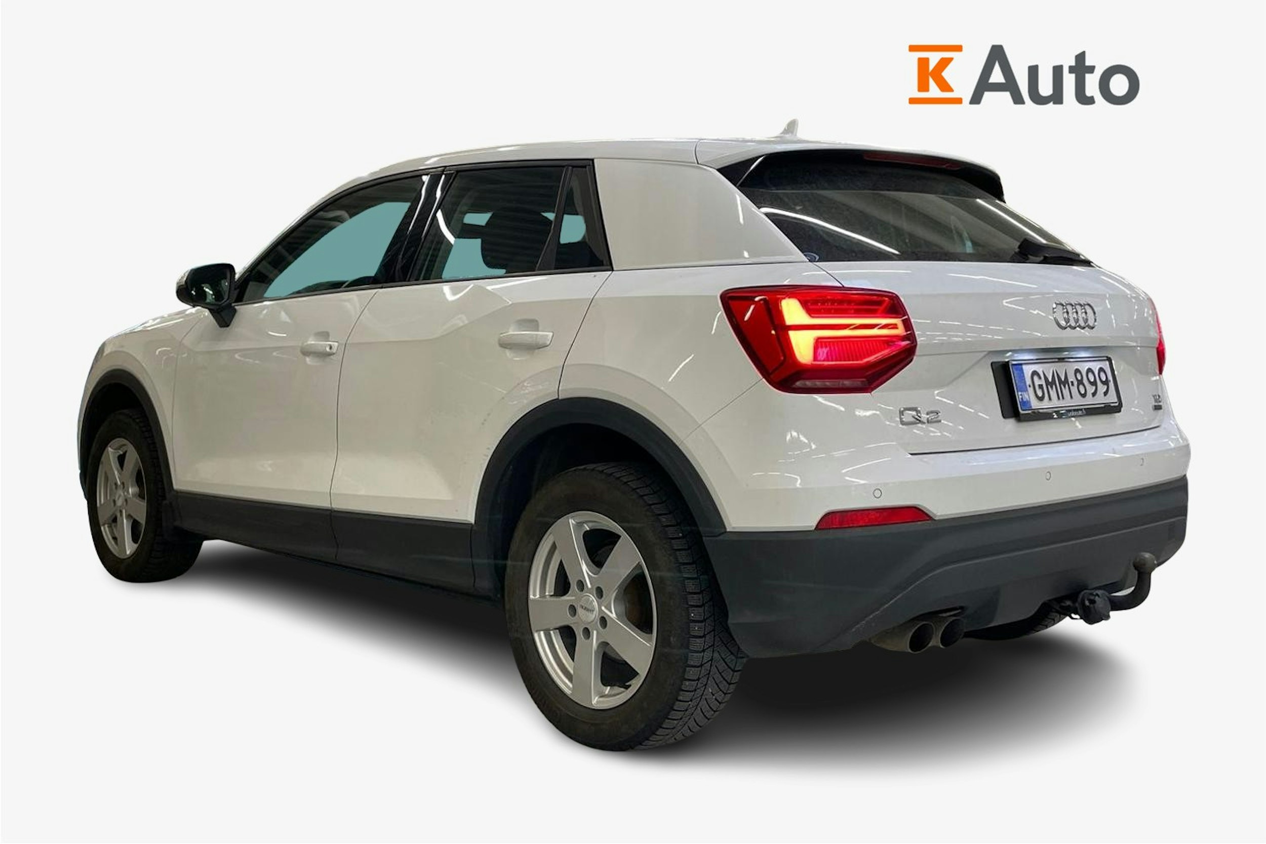 Valkoinen Audi Q2 2017 kuva 2.