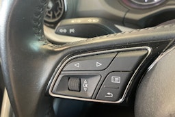 Valkoinen Audi Q2 2017 kuva 17.