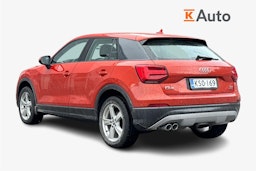 oranssi Audi Q2 2017 kuva 2.