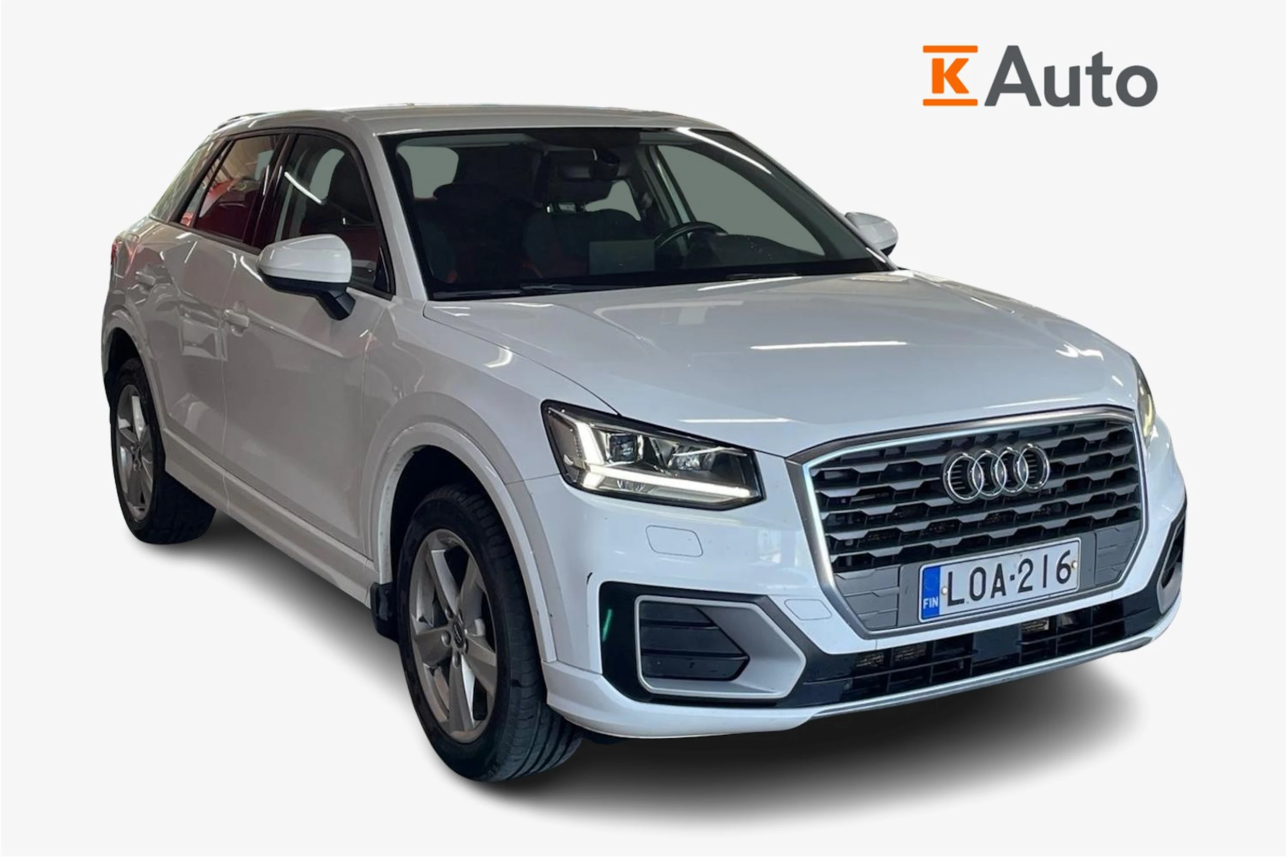 Valkoinen Audi Q2 2017 kuva 1.