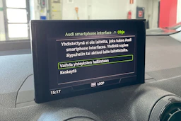 Valkoinen Audi Q2 2017 kuva 20.