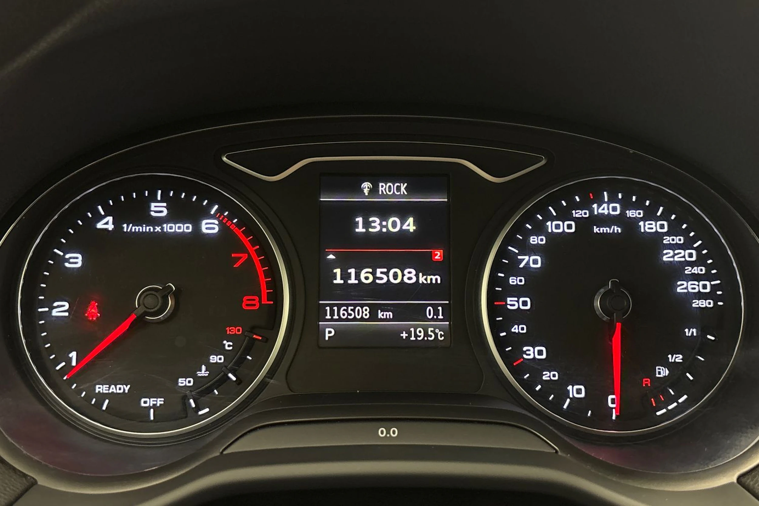 musta Audi Q2 2017 kuva 16.