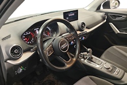 musta Audi Q2 2017 kuva 3.