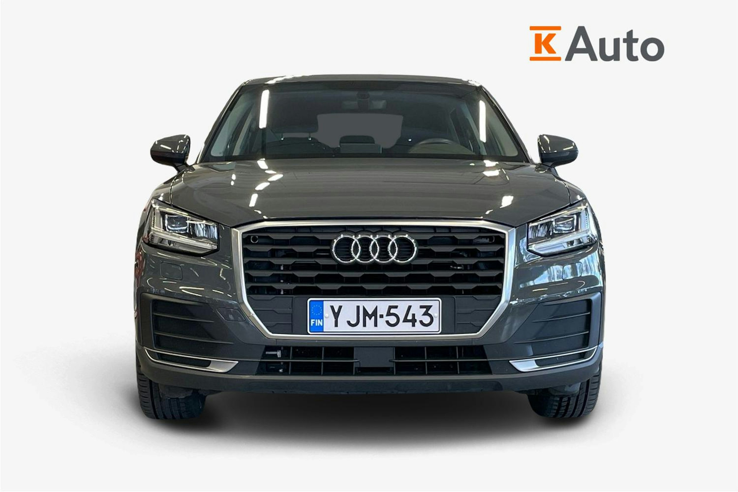 Harmaa Audi Q2 2017 kuva 5.