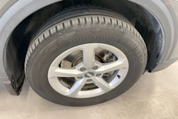 Harmaa Audi Q2 2017 kuva 13.