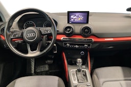 musta Audi Q2 2017 kuva 9.