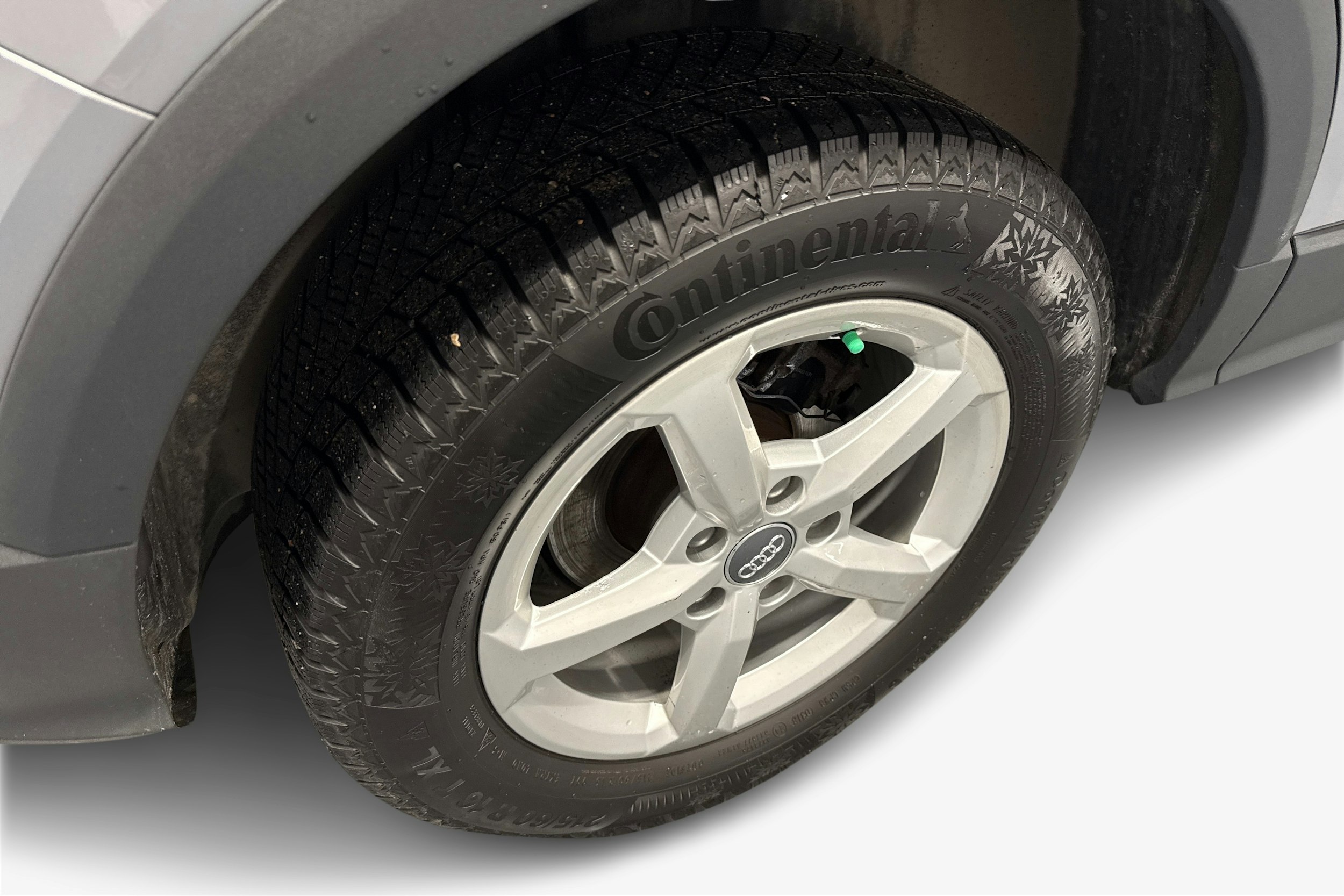 hopea Audi Q2 2018 kuva 11.