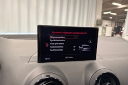 hopea Audi Q2 2018 kuva 19.