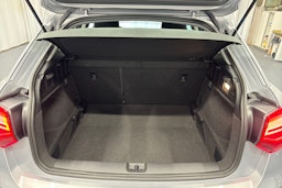 hopea Audi Q2 2018 kuva 24.