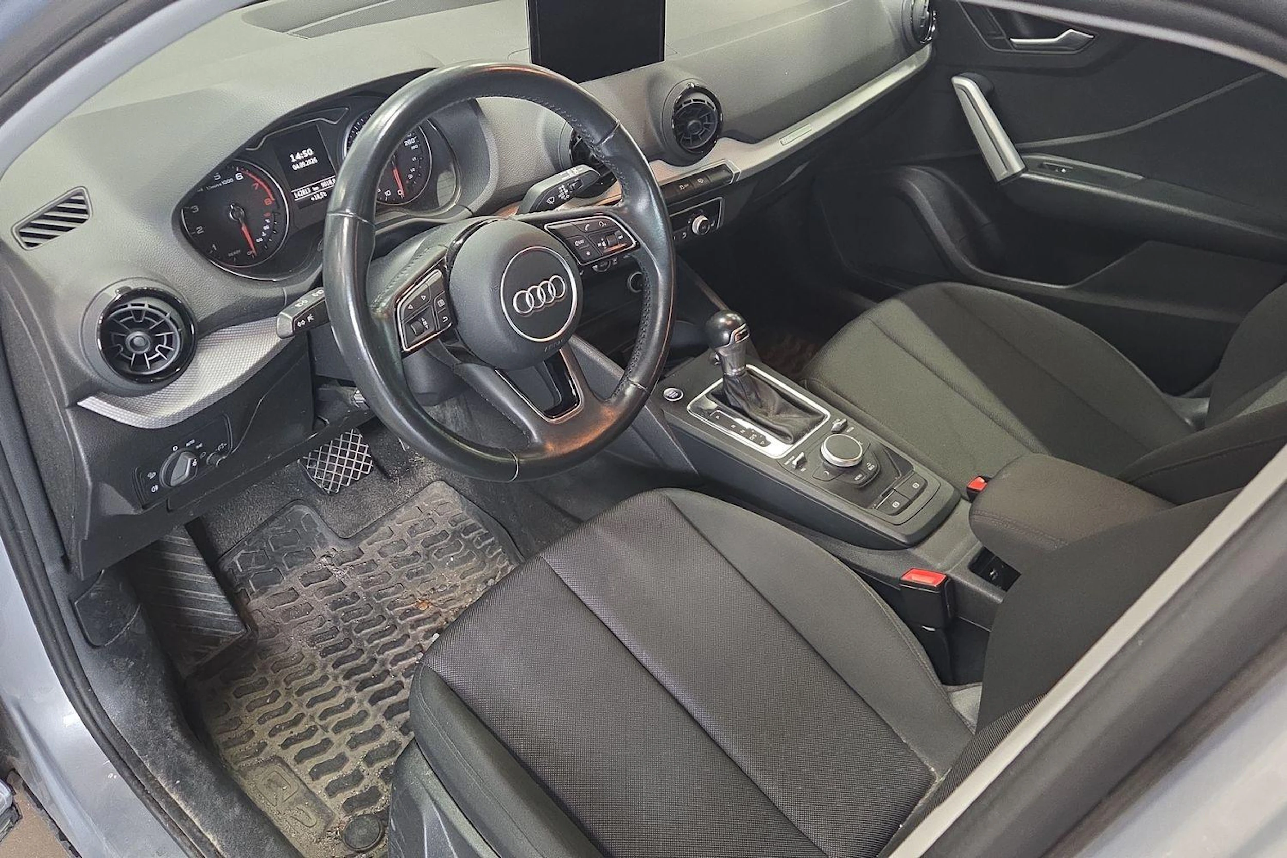 hopea Audi Q2 2018 kuva 3.