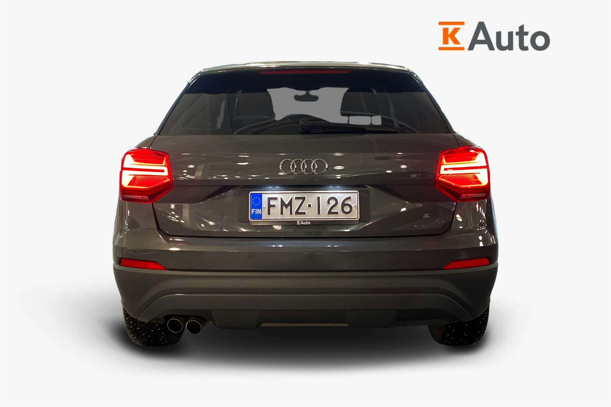 Harmaa Audi Q2 2018 kuva 3.