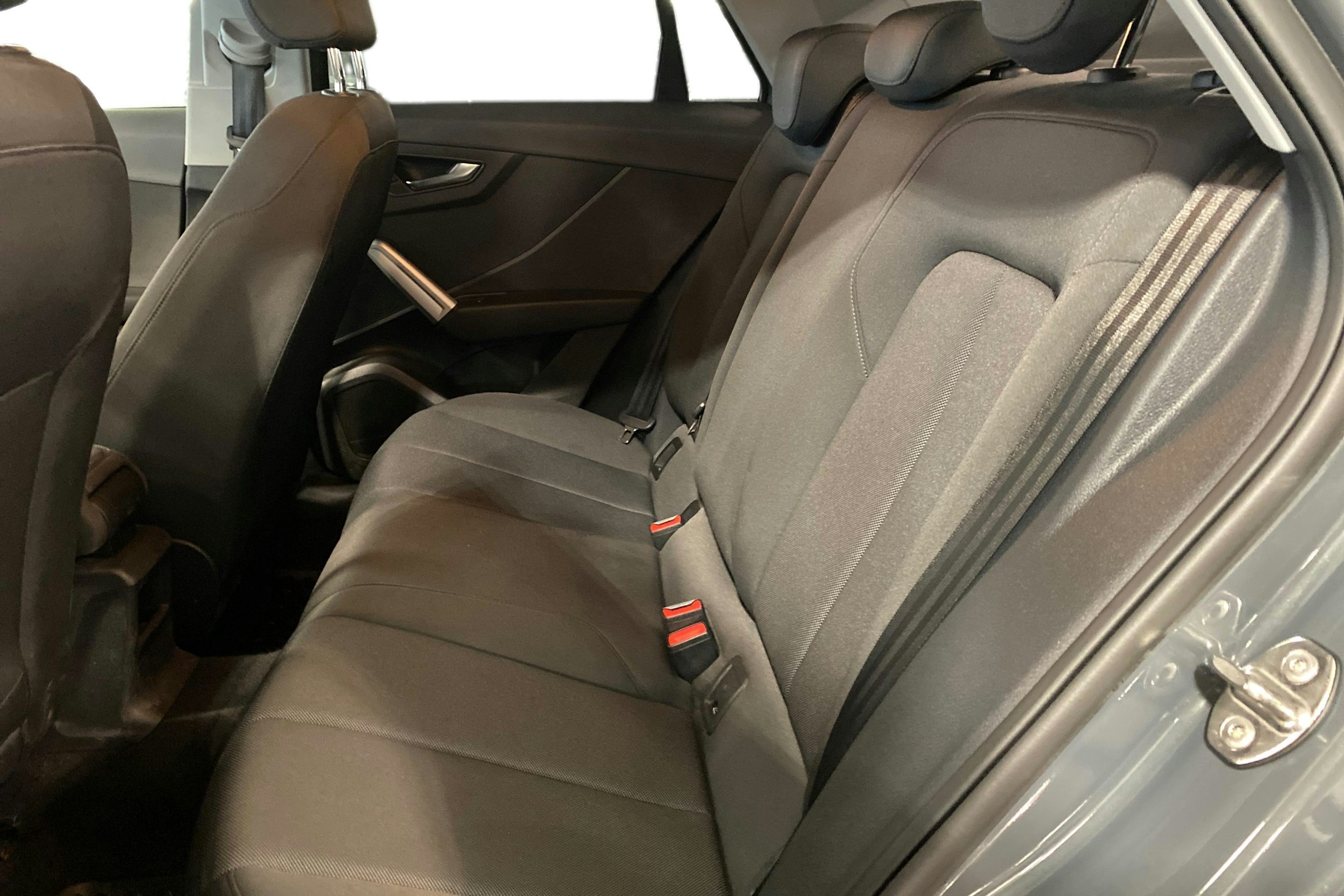 Harmaa Audi Q2 2018 kuva 10.