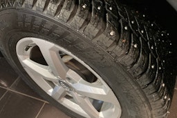 Harmaa Audi Q2 2018 kuva 15.