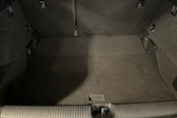 Harmaa Audi Q2 2018 kuva 17.