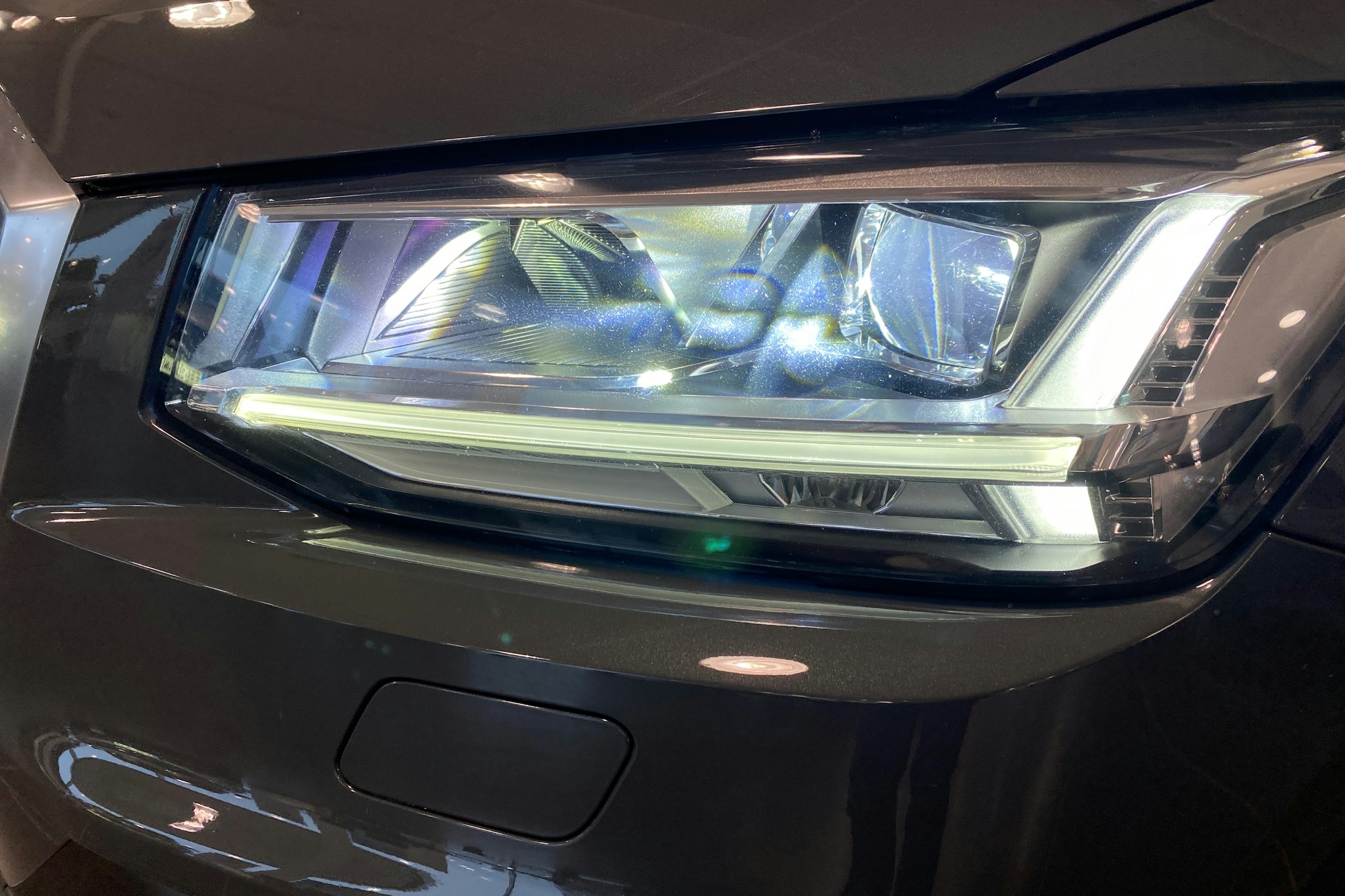 Harmaa Audi Q2 2018 kuva 18.