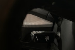 Harmaa Audi Q2 2018 kuva 22.