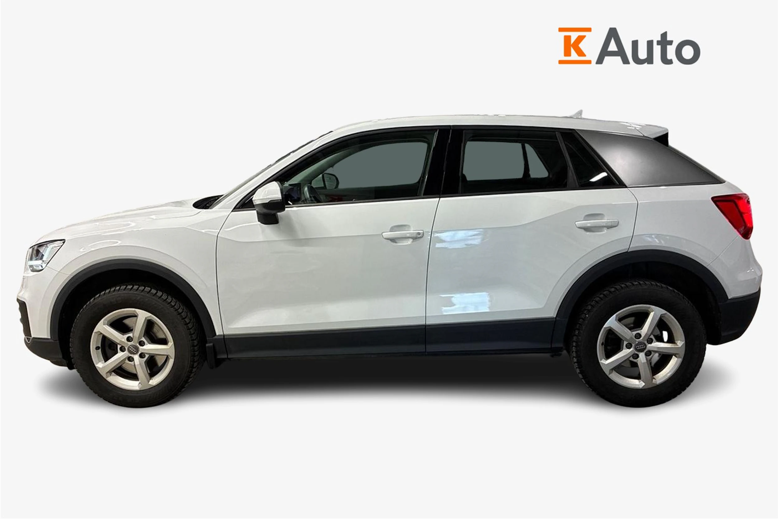 valkoinen Audi Q2 2018 kuva 5.