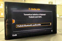valkoinen Audi Q2 2018 kuva 23.