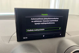 Valkoinen Audi Q2 2018 kuva 21.