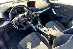 musta Audi Q2 2018 kuva 3.